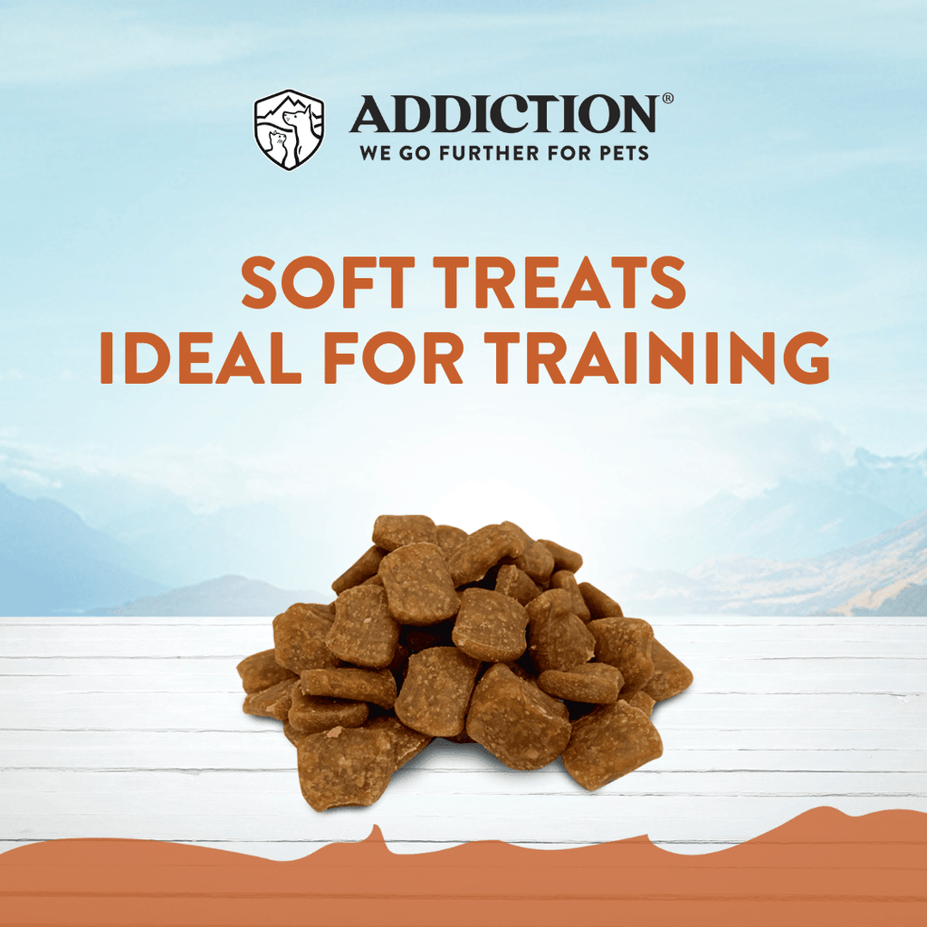 Addiction kangaroo duo with soft, grain-free Kangaroo Meaty Bites at 300 kcal per 100 g