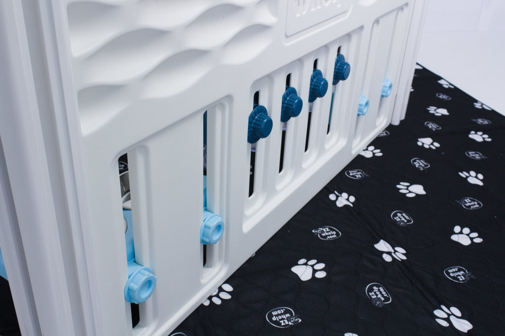 EZwhelp EZclassic station panel with four 8 oz stainless steel bowls for weaning puppies