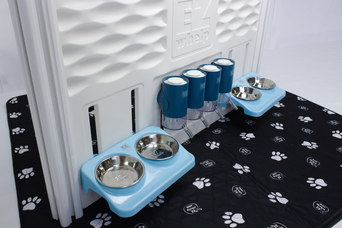 Tall EZclassic panel by EZwhelp with a digital thermometer included in the feeding station