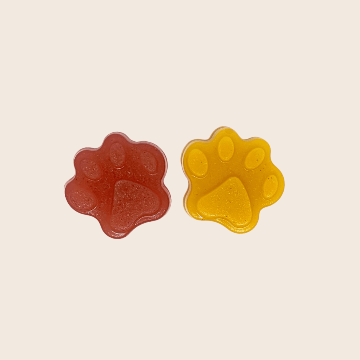 Farm to Pet treat mold to sprinkle with a food topper before adding gelatin or yogurt