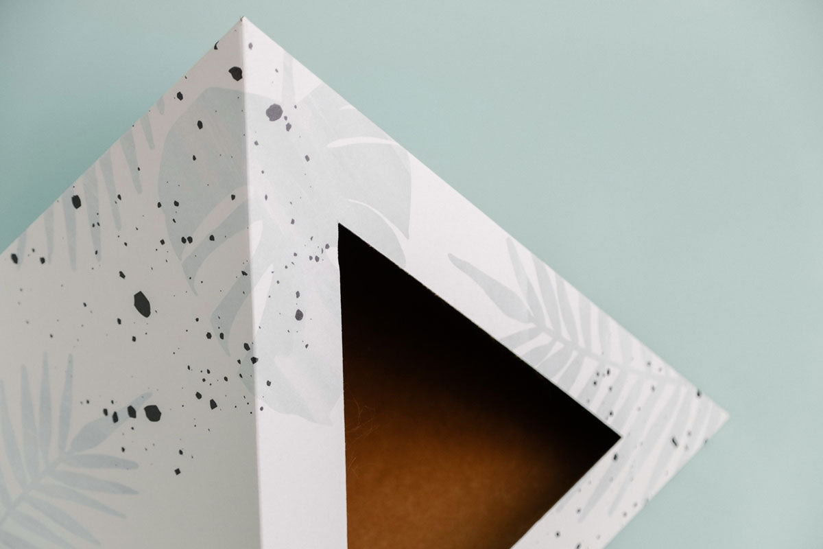 Kitty Kardboard Oasis pyramid that ships flat and goes together in seconds by folding and tucking