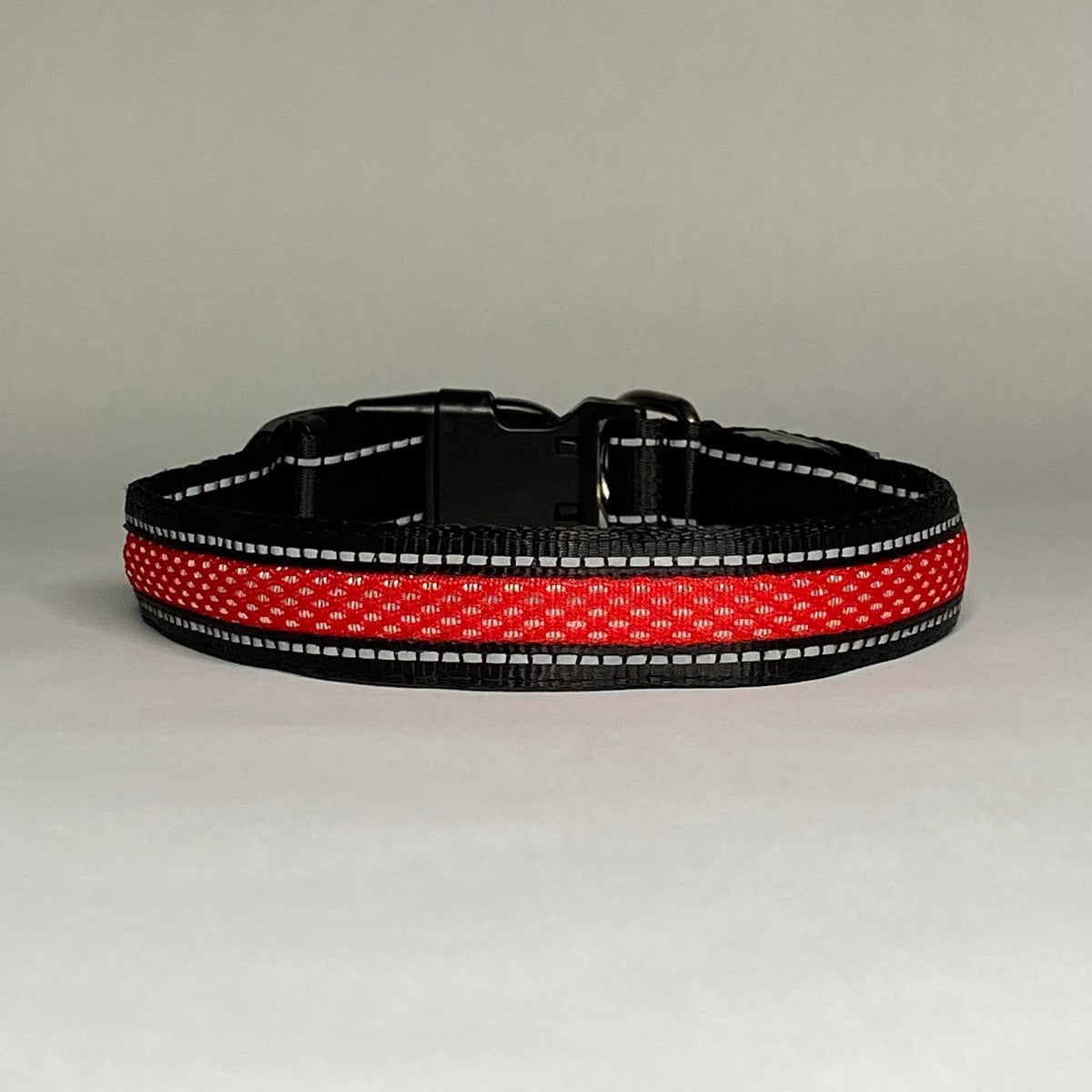 Ultra-bright Lucky Dog LED collar that the brand says is visible up to 200 yards away