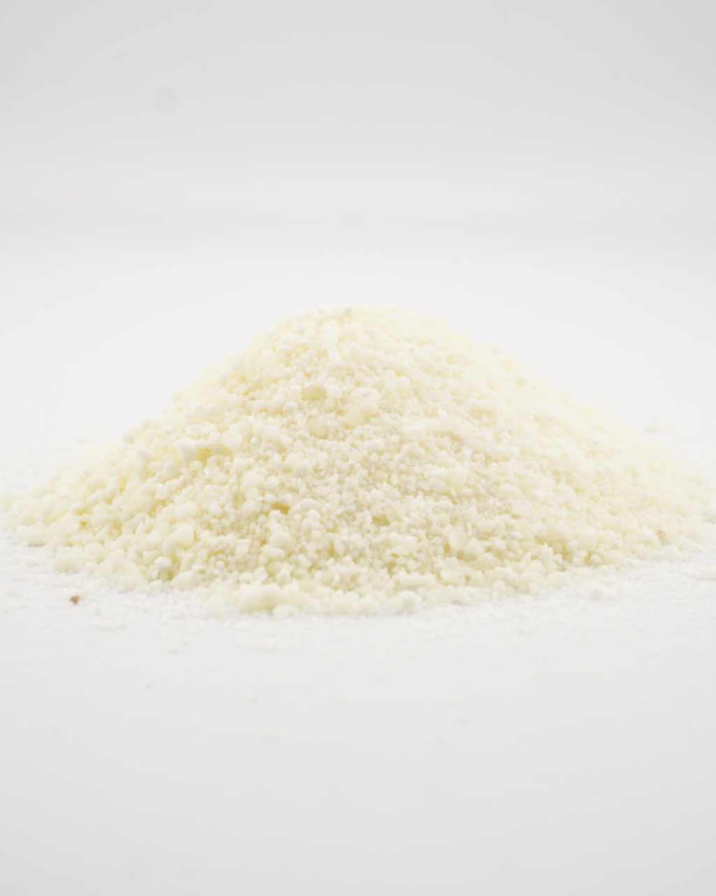 Low-dust, low-tracking PurrFriendlyLitter blend of larger and smaller granules