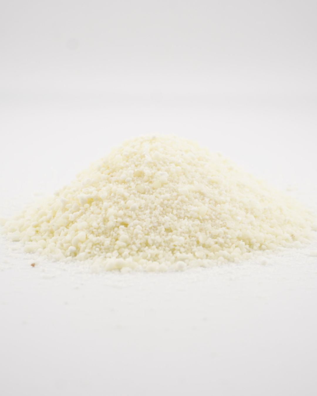 Low-dust, low-tracking PurrFriendlyLitter blend of larger and smaller granules