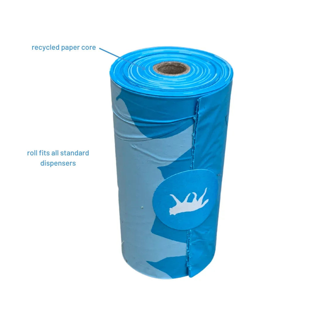 Single roll of 15 rōmng bio-based dog poop bags on a recycled paper core