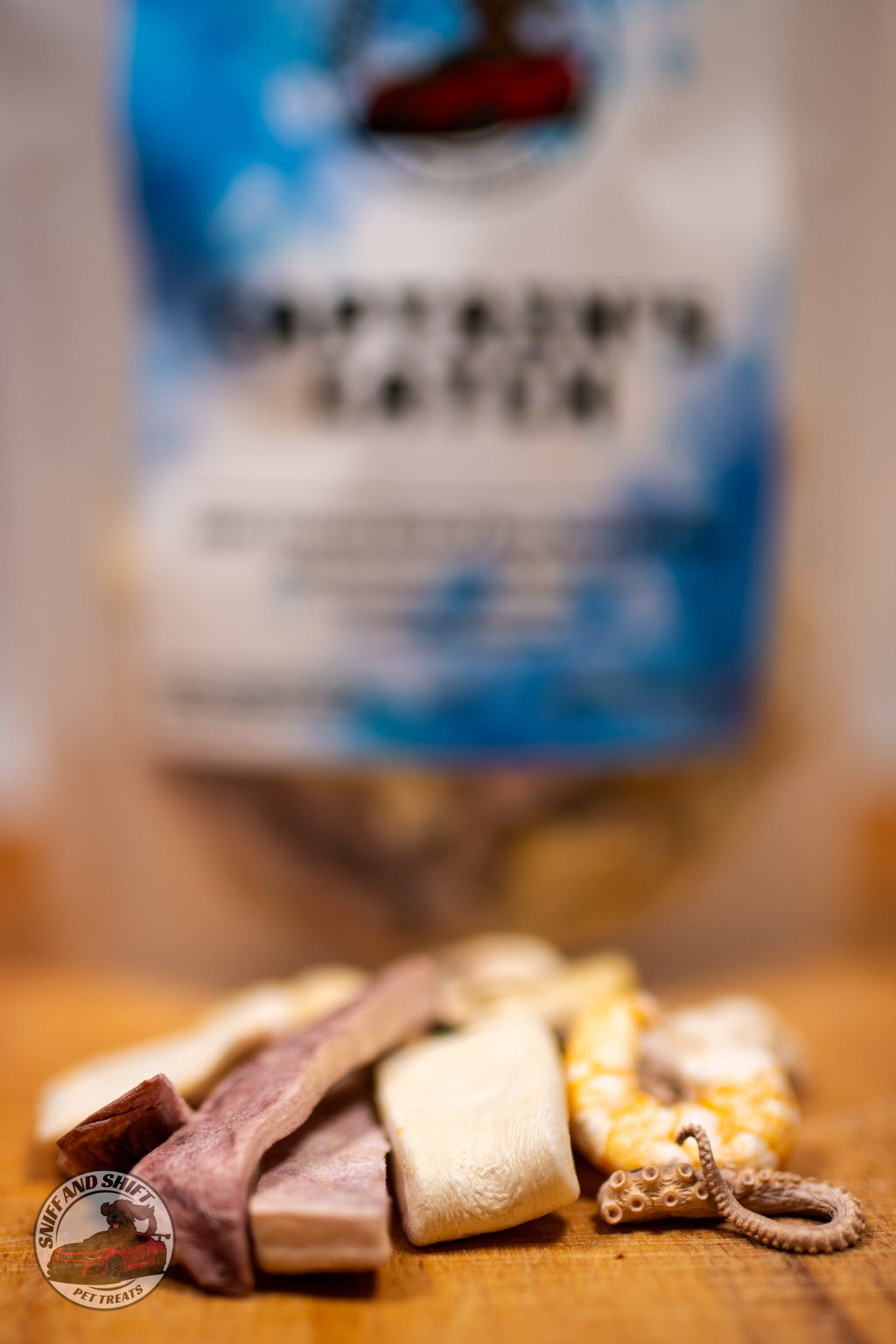 Sniff and Shift Captain's Catch seafood treats with mixed textures and pieces that vary in size