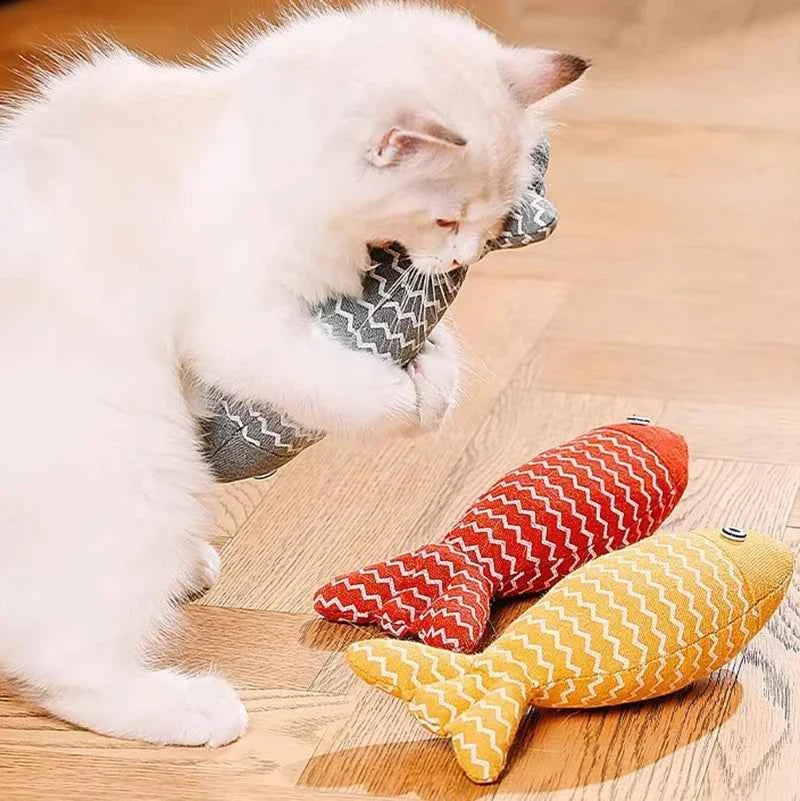 USB rechargeable fish cat toy with a built-in battery, no batteries to replace