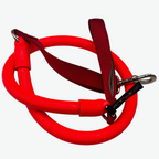 Red WUNDERleash by WACKYstore, a 4 ft natural rubber leash that stretches to 7 ft